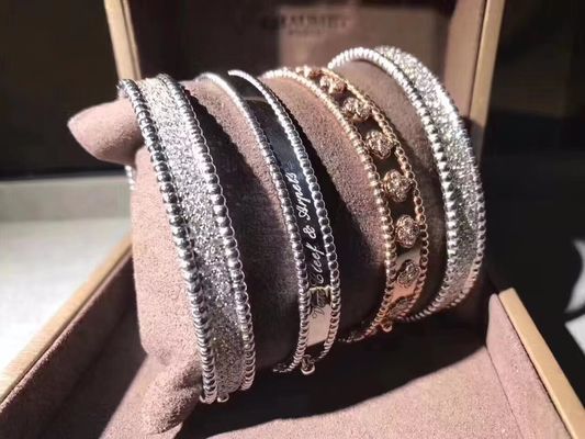 Qualité Vrai bracelet moyen Rose Yellow Gold blanche de signature de Perlee de l'or 18k du modèle VCA usine