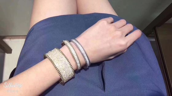 Qualité Vrai bracelet moyen Rose Yellow Gold blanche de signature de Perlee de l'or 18k du modèle VCA usine