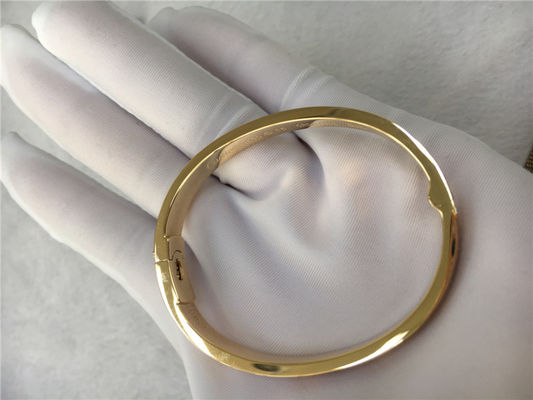 Qualité bijoux de luxe réglés de diamant de l'or 18K jaune avec 2 diamants de carats AUCUNE pierre gemme usine