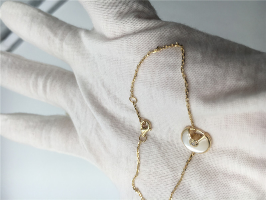 Modèle Luxury Gold Jewelry Amulette Bracelet Set With A de XS brillante - diamant coupé