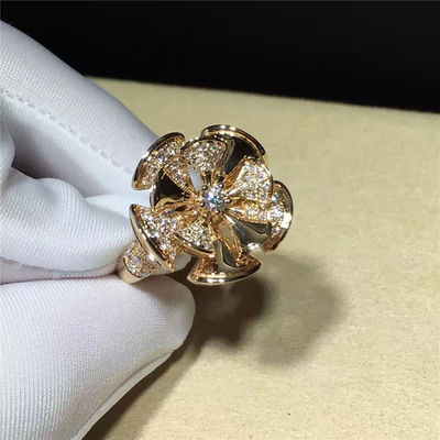 Qualité Diamants d'or de Ring Luxury Jewelry formés par fleur 18K pour le mariage/fiançailles usine