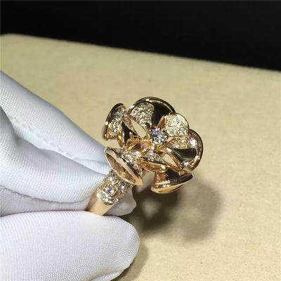 Qualité Diamants d'or de Ring Luxury Jewelry formés par fleur 18K pour le mariage/fiançailles usine