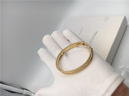 Qualité Bijoux d'or du bracelet 18K de signature de PerléE avec la signature aucune pierre gemme usine