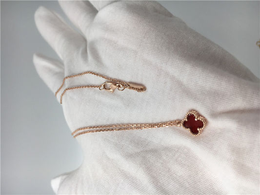 Qualité Abaissez le collier mince formé de chaîne d'or, collier pendant de l'or 18k avec la pierre gemme usine