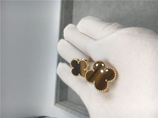 Qualité Or jaune des boucles d'oreille 18k d'Alhambra de cru de Van Cleef Arpels avec le d'amourette de bois usine