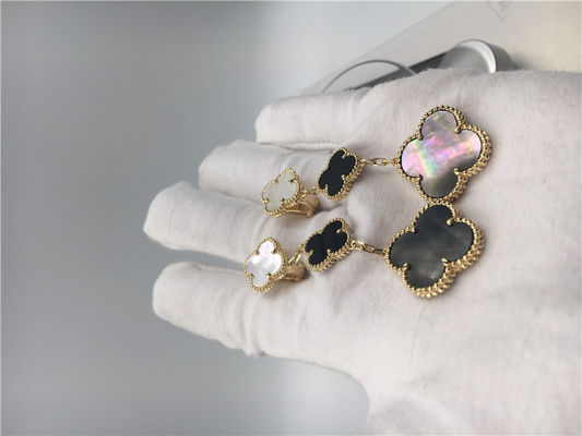 Qualité Or jaune magique des boucles d'oreille 18k de Van Cleef Arpels Alhambra avec la nacre blanche et grise usine