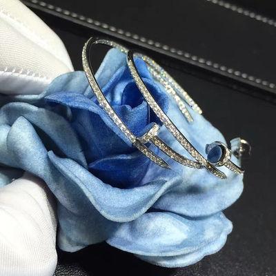 Qualité Boucle d'oreille de l'ONU Clou de Juste de pierre gemme ne cloue pas l'or blanc de la forme 18K avec des diamants usine