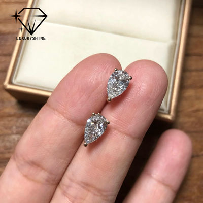 Qualité Boucles d'oreilles à clous en or 18 carats avec diamant de laboratoire taille poire, pureté VVS-VS usine