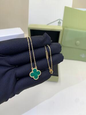 18K or jaune Malachite collier moyen Lucky Girl VCA Vintage Alhambra Pendentif