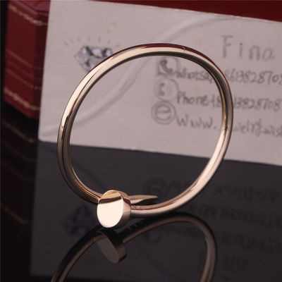 Collier de luxe en diamant avec pendentif diamant taille ronde VS2 Clarity plaqué or 18 carats pour occasions formelles