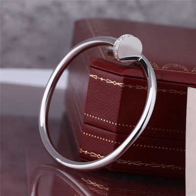 Qualité BRACELET de l'ONU CLOU de JUSTE dans le bracelet de clou d'OR BLANC de 18 carats avec des DIAMANTS sur le dessus et l'extrémité usine